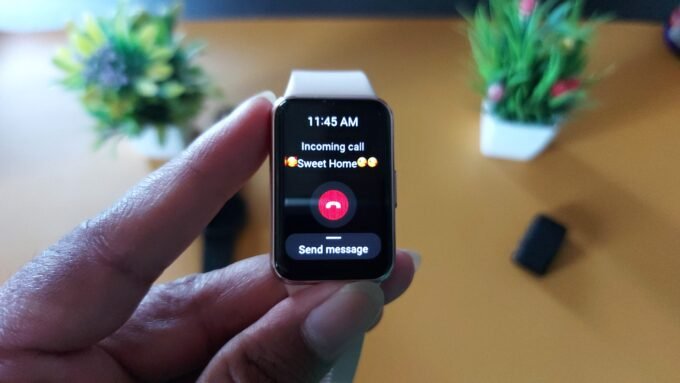 WhatsApp on Galaxy Fit 3