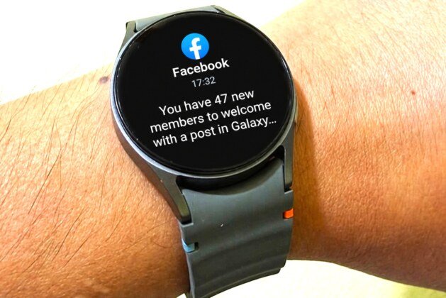 Can You Use Facebook, Instagram and Twitter on Galaxy Watch 8?